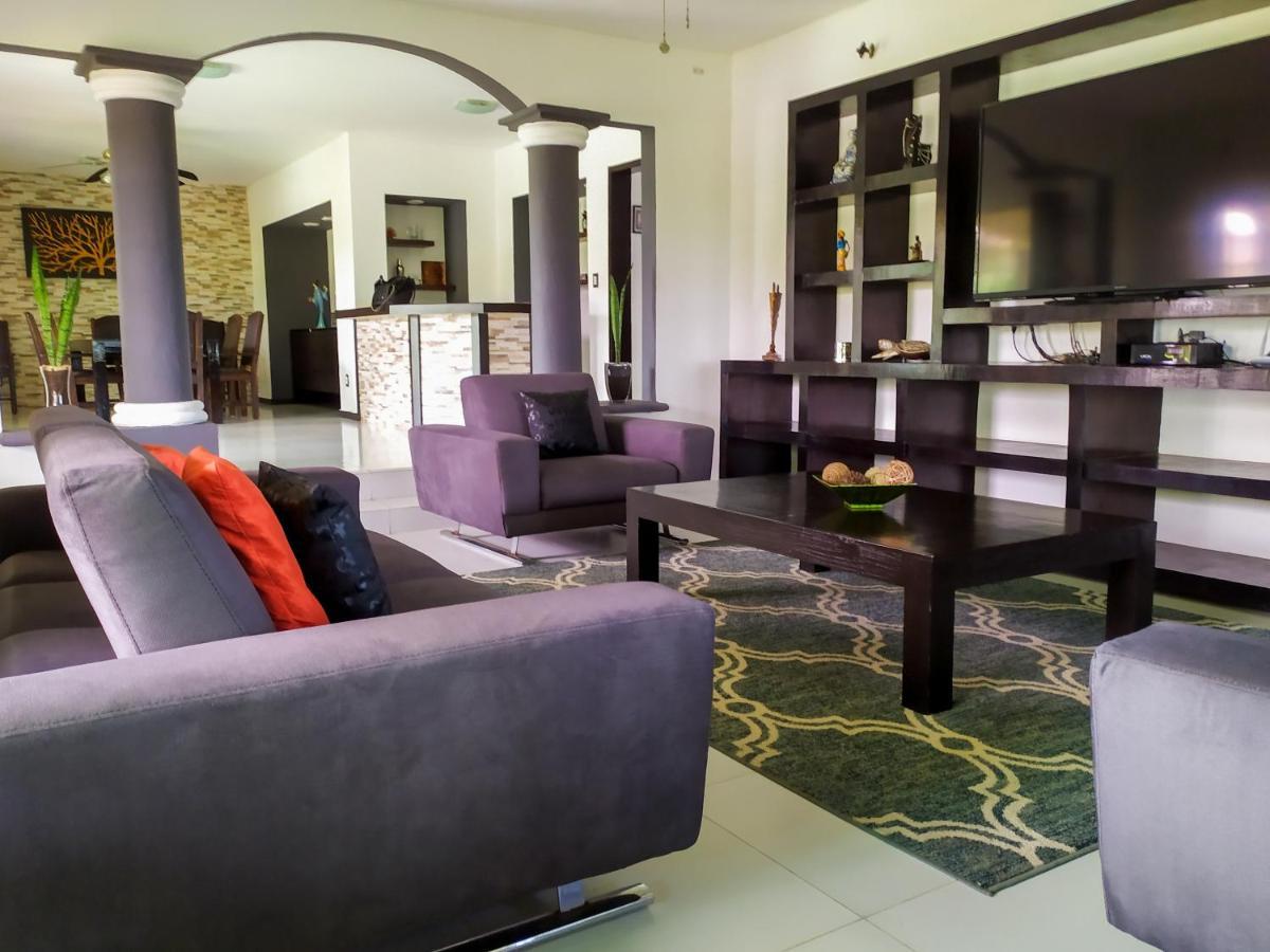 Villas Montserrat Wellness Center Guadalupe  Exteriér fotografie